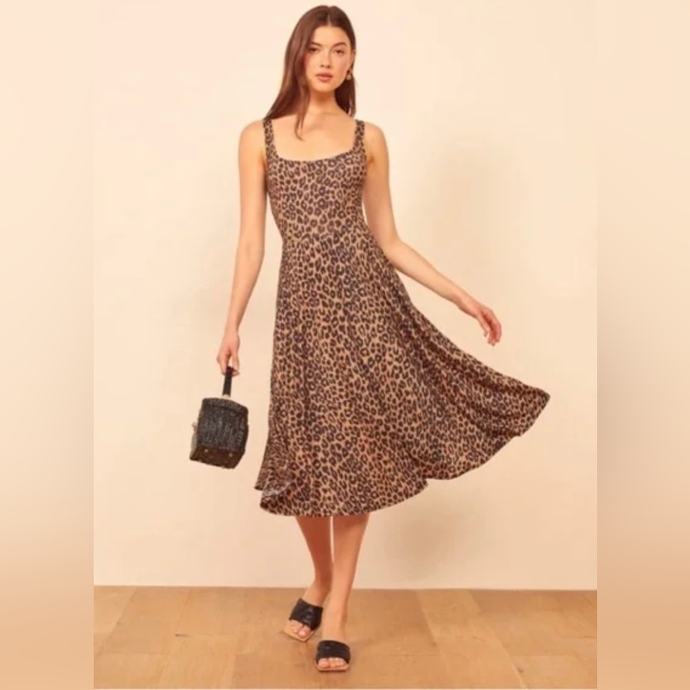 Reformation midi Rou Dress in leopard print. Size small. Excellent condition.